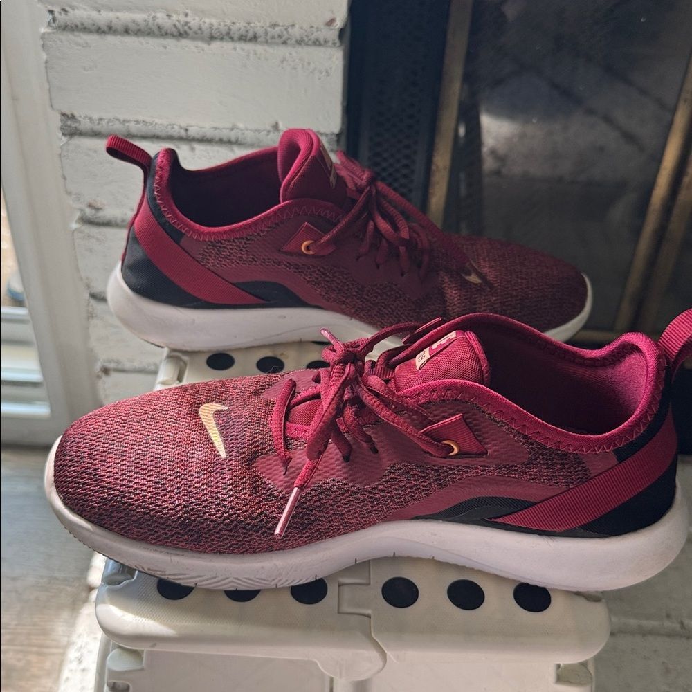 Nike Flex Trainer 9 cross-training shoes Team Red/Metallic Copper color size 8.5 - Picture 5 of 5